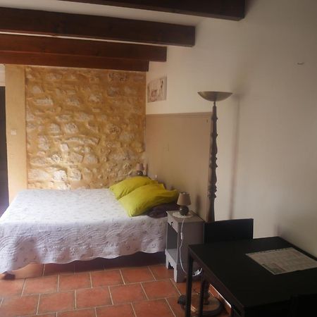 La Feniere Bed and Breakfast Vénéjan Exteriör bild