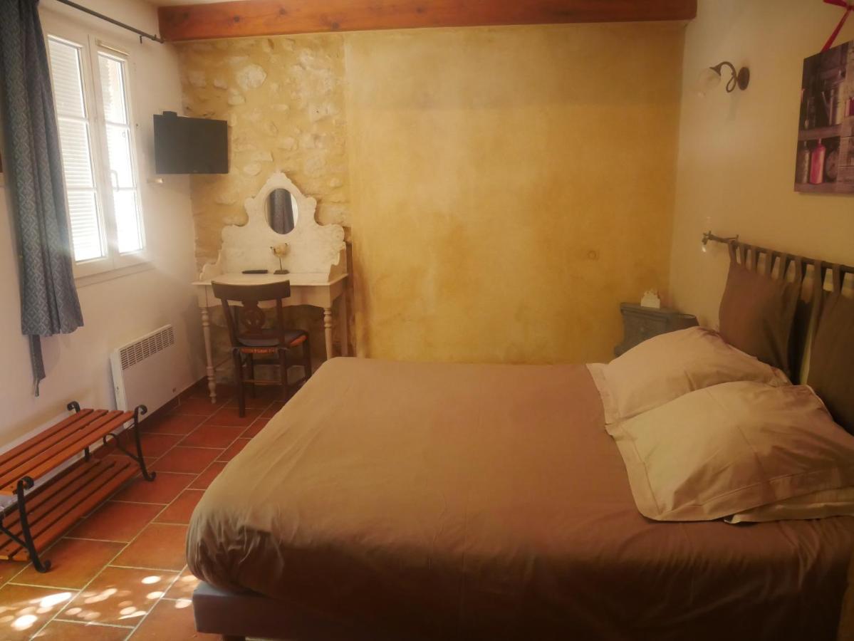 La Feniere Bed and Breakfast Vénéjan Exteriör bild